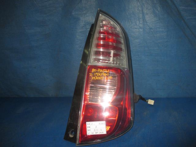 【中古】中古部品 ブーン M300S 右テールランプ 【3310160100-001588341115500】