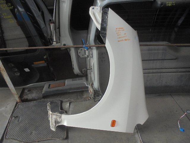 【中古】中古部品 ストリーム RN1 左フロントフェンダー 【3310160100-001289829110700】
