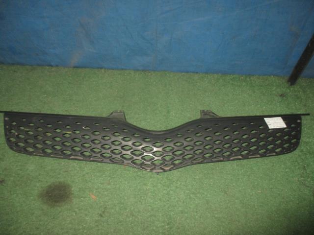 【中古】中古部品 ファンカーゴ NCP20 ラジエータグリル 【3310160100-001658860610400】