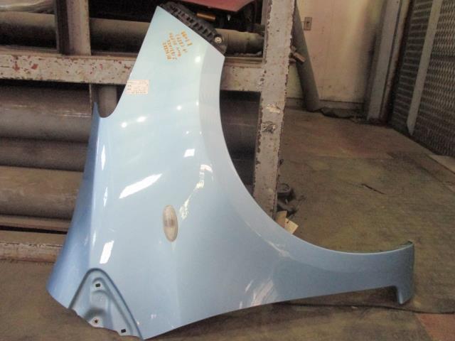 【中古】中古部品 ヴィッツ SCP90 右フロントフェンダー 【3310160100-001484609910600】