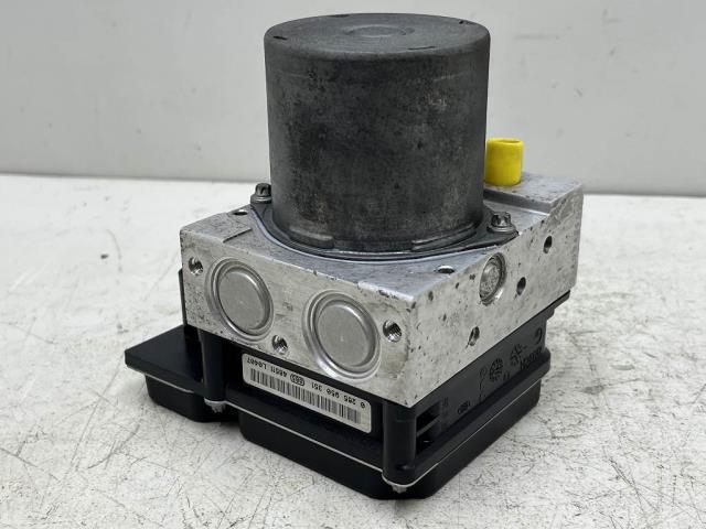 【中古】中古部品 BMW X5 FA30N ABSアクチュエーター 【3310070100-0000Y0754042500】