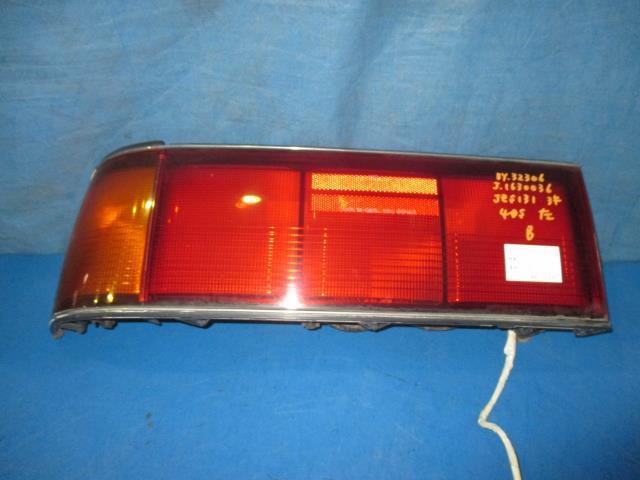 【中古】中古部品 クラウン JZS131 左テールランプ 【3310160100-001450141415600】