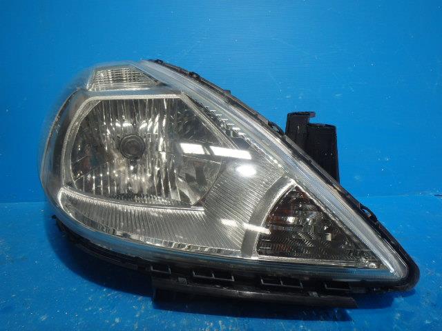 【中古】中古部品 ティーダ C11 右ヘッドランプ 【3331010800-000022461210800】