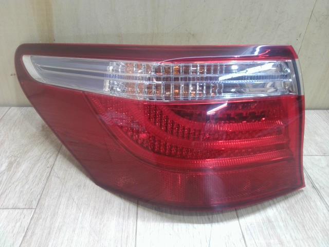 【中古】中古部品 レクサス LS UVF45 左テールランプ 【3310390100-240826000315600】