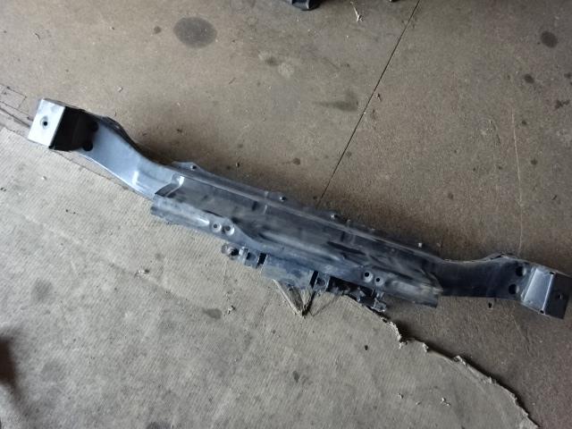 メーカー ホンダ 車名 オデッセイ 型式類別 12193-0154 グレード M 認定型式 DBA-RB1 車両タイプ ステーションワゴン 年式 H20/4 シフト CVT 駆動 4×2 通称型式 RB1 エンジン型式 K24A ミッション型式 アクスル型式 車体色 黒 ナイトフォークブラックパール 車体色No B92P トリム色No B C 走行距離(Km) 149,859 メーカー純正品番 71130-SFE-000ZZ 部品メーカー品番 保証 0ヶ月/0km 付加情報 サビ浮き有 商品情報 ※純正番号およびモデル番号は参考としてください。※リビルト部品を購入される際のお願い【再生部品】と表示されているものをリビルト部品と呼んでいます。リビルト部品の場合には、交換時に取り外した部品をご返却していただく場合があります。詳しくはこちら※大物商品(ドア・ボンネット・バンパー等)は個人宅への配送ができない場合がございます。その場合、最寄りの配送業者支店止め等の対応となりますので、あらかじめご了承ください。 ページ上部へ【中古】中古部品 オデッセイ RB1 フロントバンパーホースメント 【3310410000-000243036910120】
