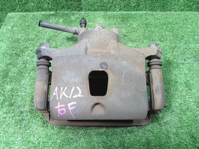 【中古】中古部品 マーチ AK12 右フロントキャリパー 【3330900100-000024066644330】