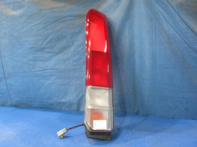 【中古】中古部品 バモス HM1 右テールランプ 【3310160100-000004386615500】