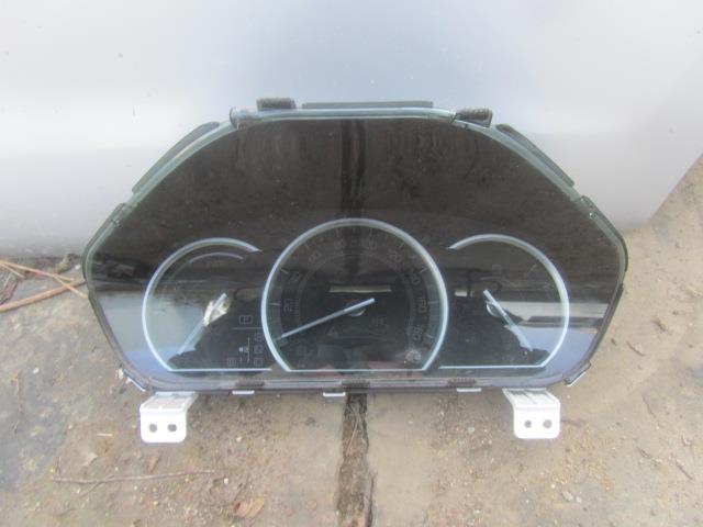 【中古】中古部品 エスクァイア ZWR80G スピードメーター 【3310030100-220203000161400】