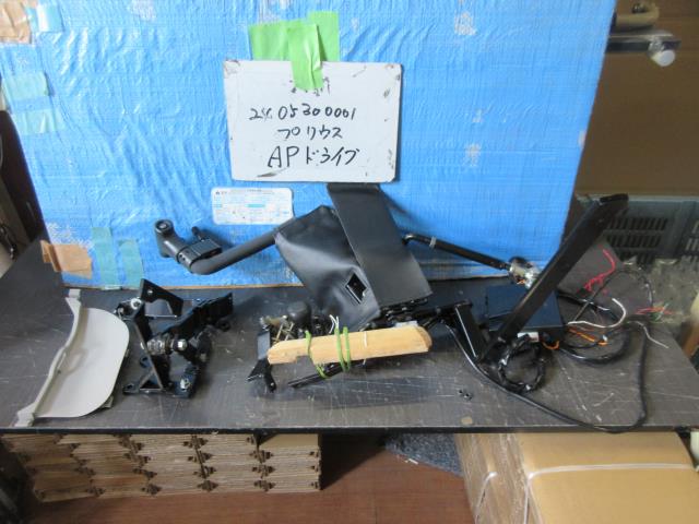 【中古】中古部品 プリウス ZVW30 その他 ステアリング系部品 【3310220100-240530000149000】