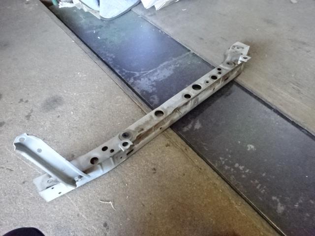 【中古】中古部品 AD VY12 ラジエータコアサポート 【3310410000-000243038517181】