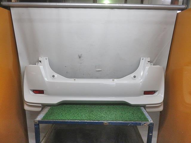 樂天商城 - 【中古】中古部品 eKスペース B11A リアバンパー 【3330380100-211216000115100】