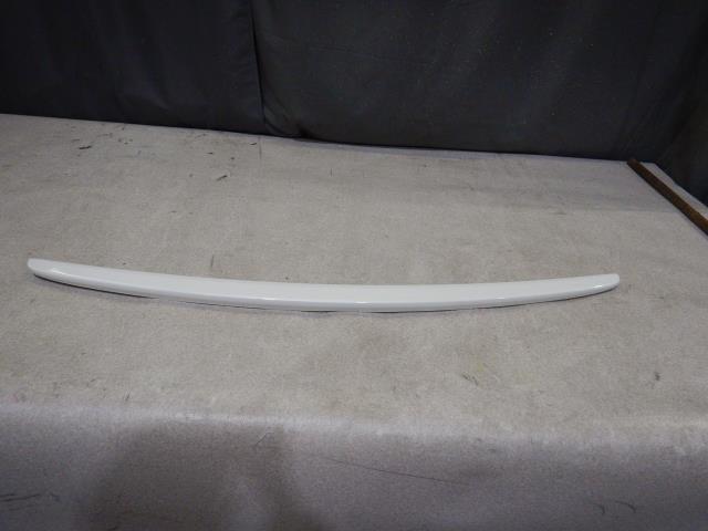 【中古】中古部品 クラウン GRS204 リアスポイラー 【3330810100-240918000415400】