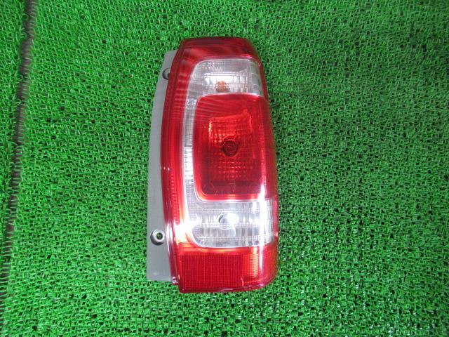 【中古】中古部品 タントエグゼ L455S 右テールランプ 【3330540100-240920001115500】