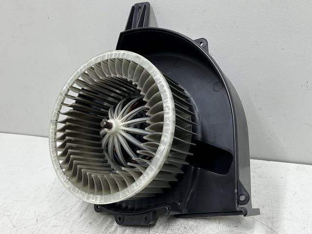 【中古】中古部品 VW ポロ 6RCBZ ヒーターブロアモーター 【3310070100-0000Y0758167900】