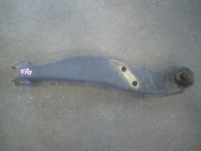 【中古】中古部品 ハイゼット S110V 右フロントロアアーム 【3340180100-240921000151720】