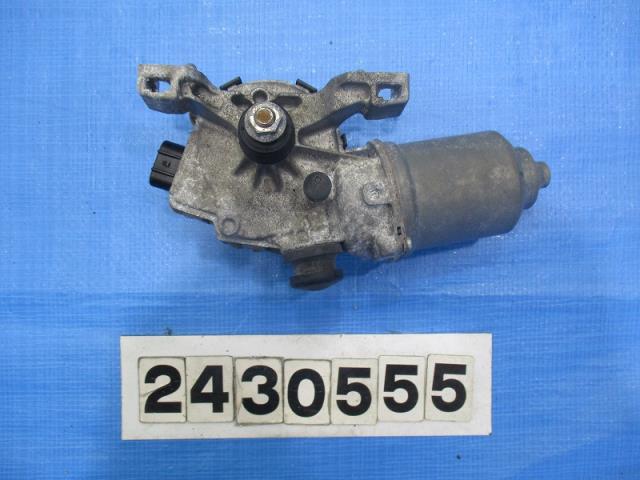 【中古】中古部品 カムリ AVV50 フロントワイパーモーター 【3310040100-000243055561600】
