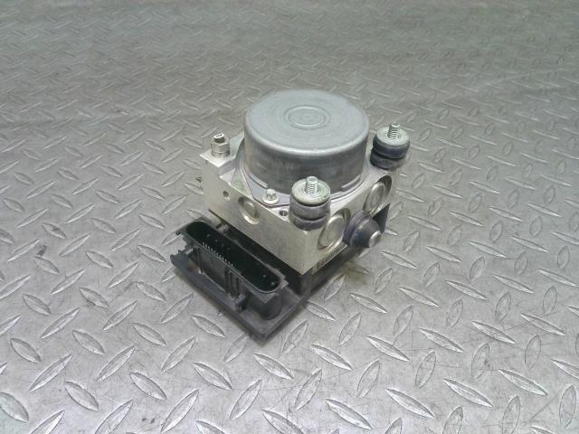 【中古】中古部品 ミラココア L685S ABSアクチュエーター 【3330990700-202408001542500】