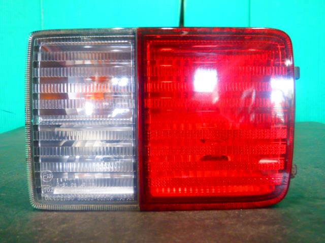 【中古】中古部品 スクラム DG17V 右テールランプ 【3340140100-000024221215500】