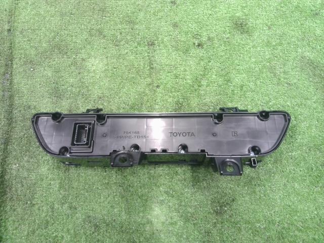 【中古】中古部品 C−HR NGX10 A/Cスイッチパネル 【3310200100-000021077960900】