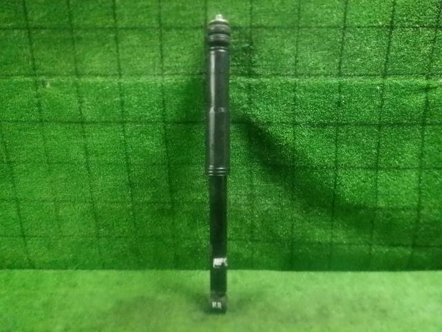 【中古】中古部品 フリード GB3 右リアショックアブソーバー 【3330420100-240917000350700】