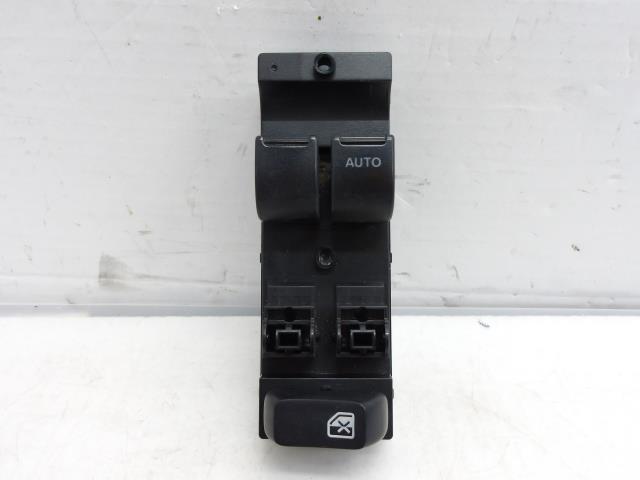 【中古】中古部品 エブリィ DA64V パワーウインドウスイッチ 【3310250100-000243036161900】