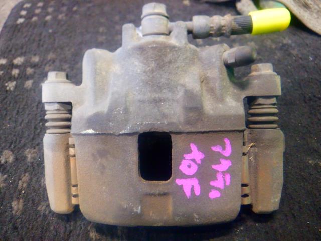 【中古】中古部品 アクティ HA7 右フロントキャリパー 【3340140100-000024232744330】