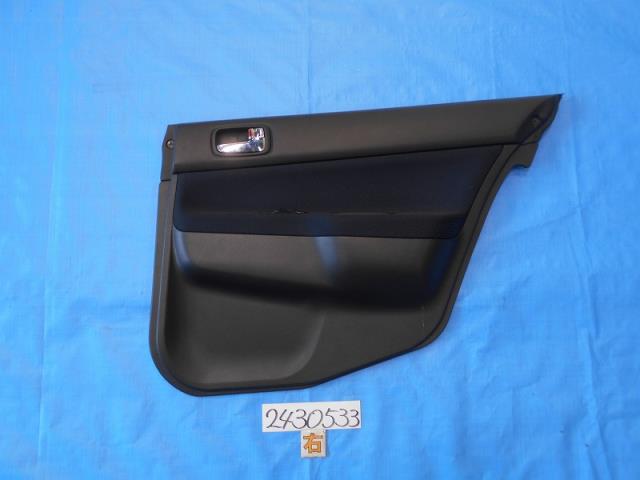 【中古】中古部品 ランサー CT9A 右リアドアトリム 【3310040100-000243053313350】