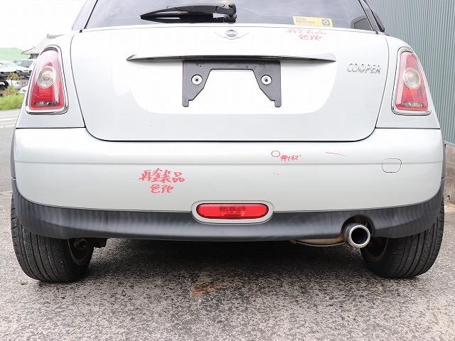 【中古】中古部品 BMW ミニ MF16 リアバンパー 【3310070100-0000Y0756915100】