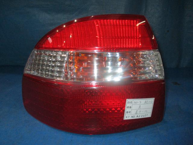 【中古】中古部品 カローラ AE110 左テールランプ 【3310160100-000004390115600】