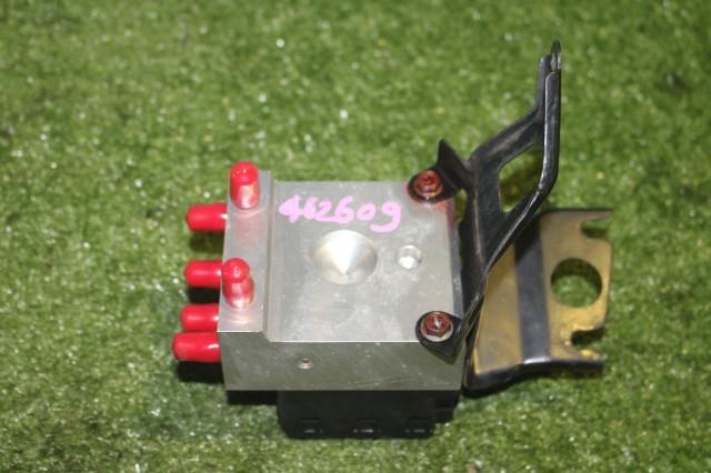 【中古】中古部品 アルト HA22S ABSアクチュエーター 【3330950100-000046260942500】