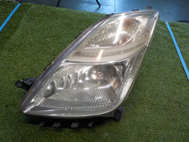 【中古】中古部品 プリウス NHW20 左ヘッドランプ 【3260200000-241002000410900】