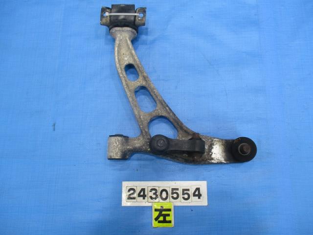 【中古】中古部品 RX−7 FC3C 左フロントロアアーム 【3310040100-000243055451740】