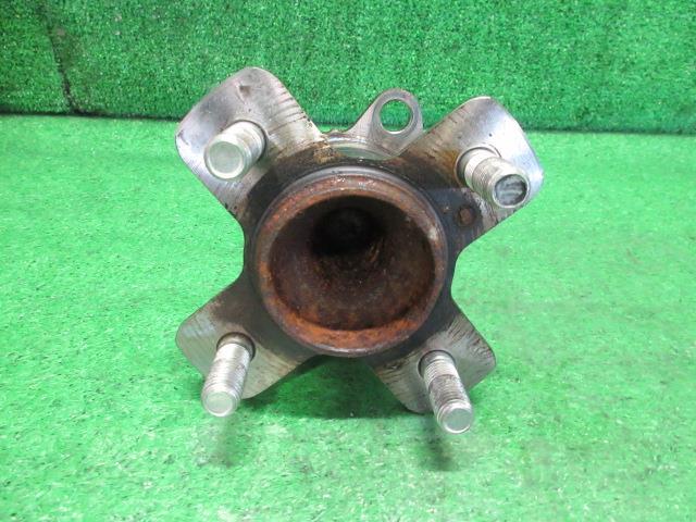 【中古】中古部品 N−BOX JF3 リアハブ 【3330980100-000024064044471】