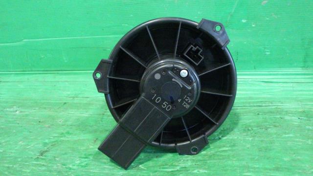 【中古】中古部品 N−WGN JH2 ヒーターブロアモーター 【3330340100-240603001267900】
