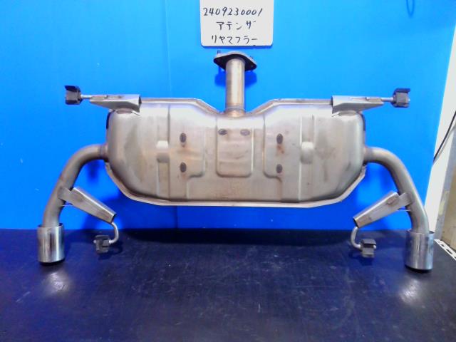 【中古】中古部品 アテンザ GJ2FW リアマフラー 【3310220100-240923000122500】