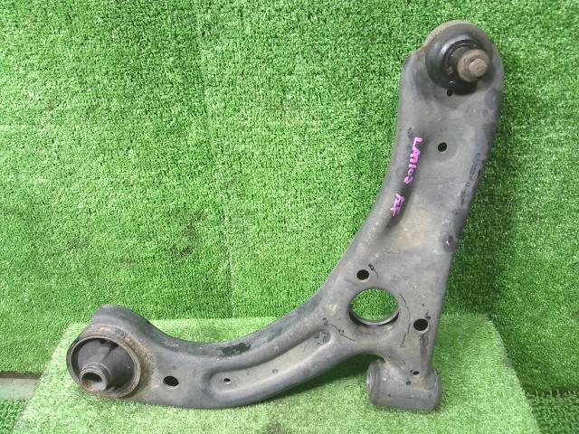 【中古】中古部品 ウェイク LA710S 左フロントロアアーム 【3330900100-000024065351740】