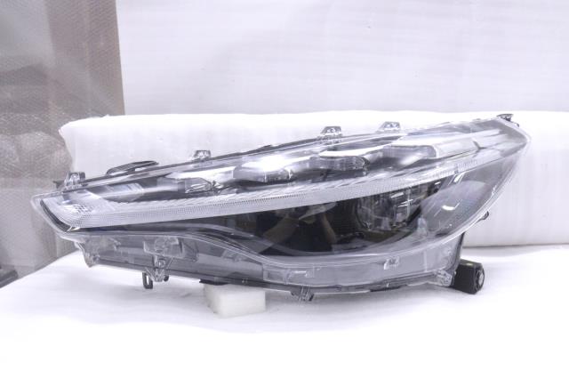 【中古】中古部品 カローラクロス ZSG10 左ヘッドランプ 【3260520000-241022500610900】