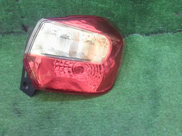 【中古】中古部品 インプレッサ GP7 右テールランプ 【3260240000-241024000415500】