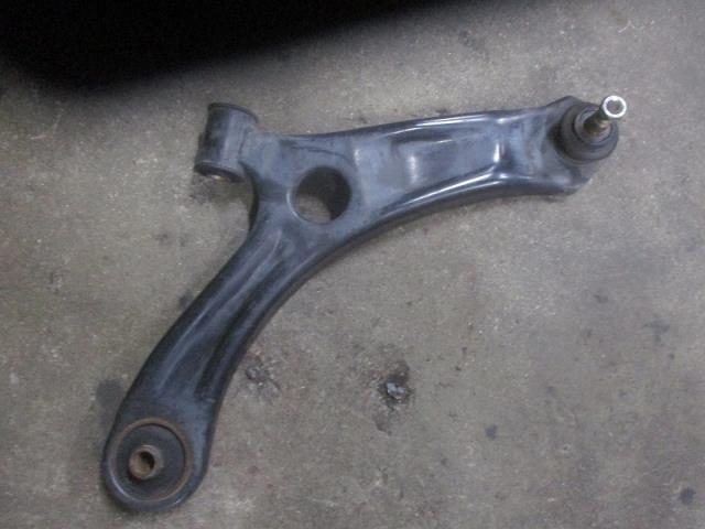 【中古】中古部品 スペーシア MK32S 右フロントロアアーム 【3500080000-240917000451720】