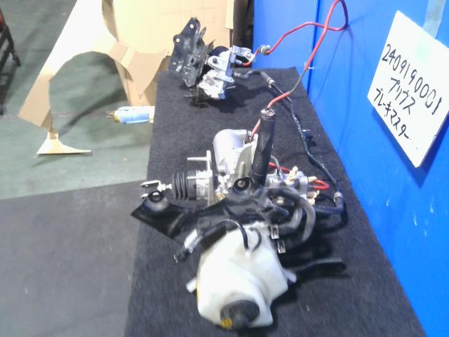 ����š�������� �ץꥦ�� ZVW30 �֥졼���ޥ����� ��3310220100-240919000147160��