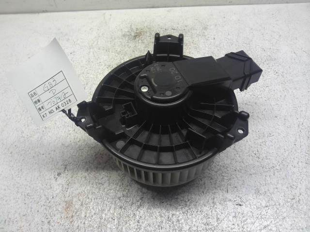 【中古】中古部品 フリード GB3 ヒーターブロアモーター 【3310160100-000004397667900】