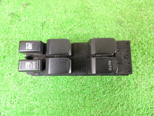 【中古】中古部品 SX4 YA11S パワーウインドウスイッチ 【3330640100-241106000161900】