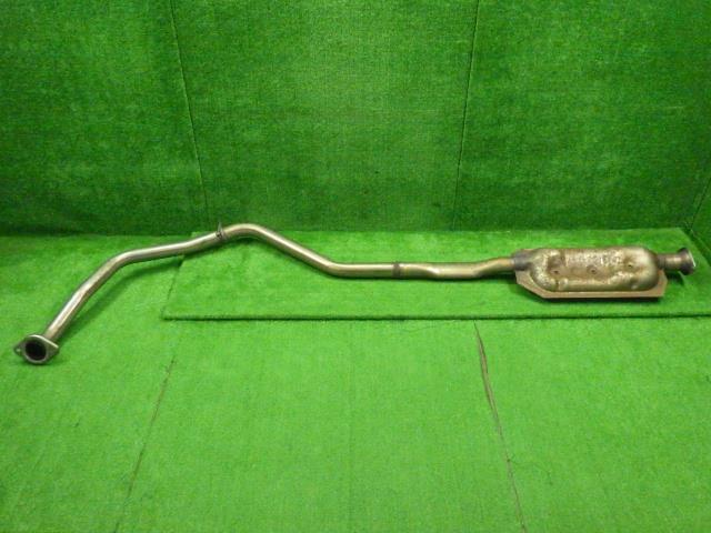 【中古】中古部品 フォレスター SKE エキゾーストセンターマフラー 【3330250100-000000882222300】