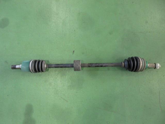 【中古】中古部品 モコ MG22S 右フロントドライブシャフト 【3310590000-000008262442100】