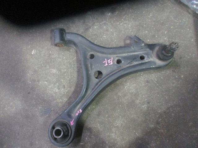 【中古】中古部品 iQ KGJ10 左フロントロアアーム 【3500080000-240628000851740】