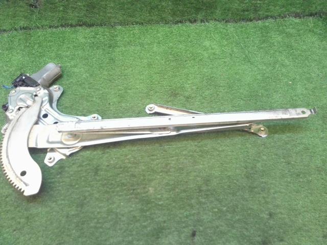 【中古】中古部品 ハイゼット S321V 左フロントドアレギュレータ・モーター 【3260240000-241115000413220】