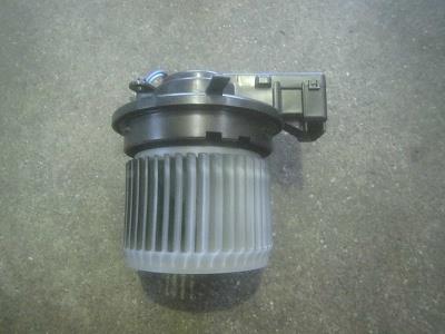 【中古】中古部品 ハイゼット S321V ヒーターブロアモーター 【3340180100-2411280...