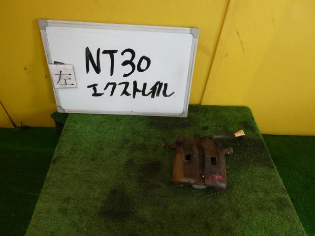 【中古】中古部品 エクストレイル NT30 左フロントキャリパー 【3331010600-241107000544360】