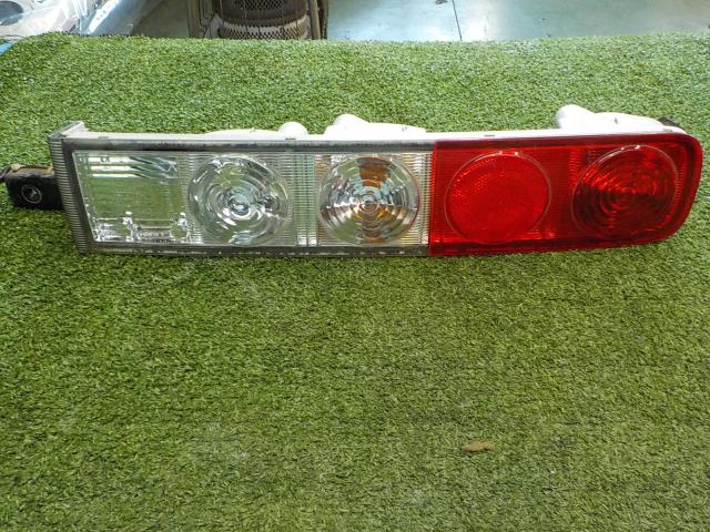 【中古】中古部品 キューブ YZ11 右テールランプ 【3260200000-241204000215500】