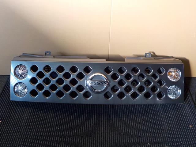 【中古】中古部品 キューブ YZ11 ラジエータグリル 【3260200000-241204000210400】